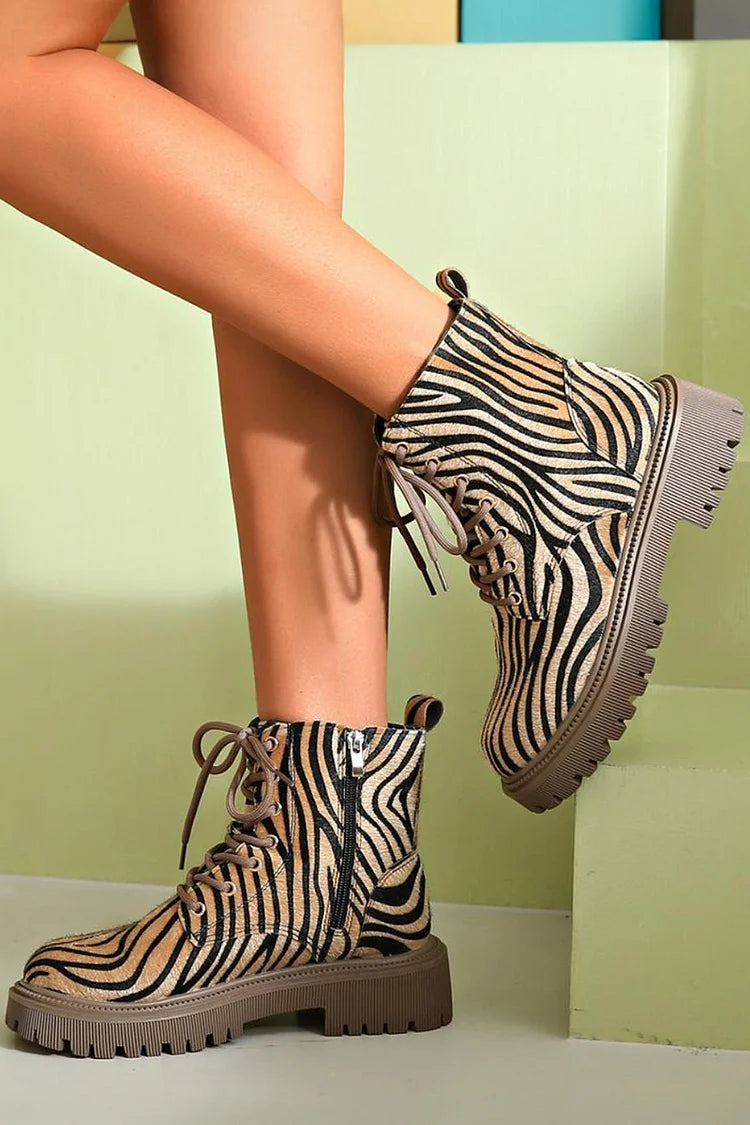 Lorraine™ | Comfortable Zebra Print