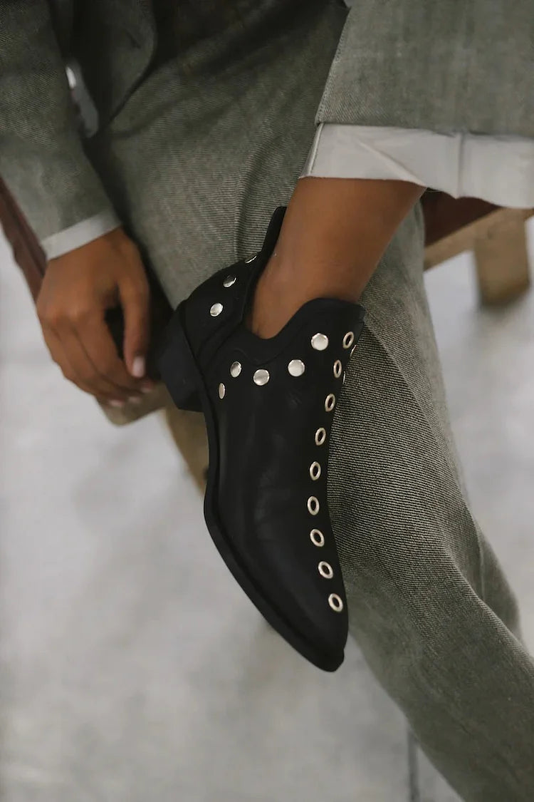 Béatrice™ | Bold Studded Elegance
