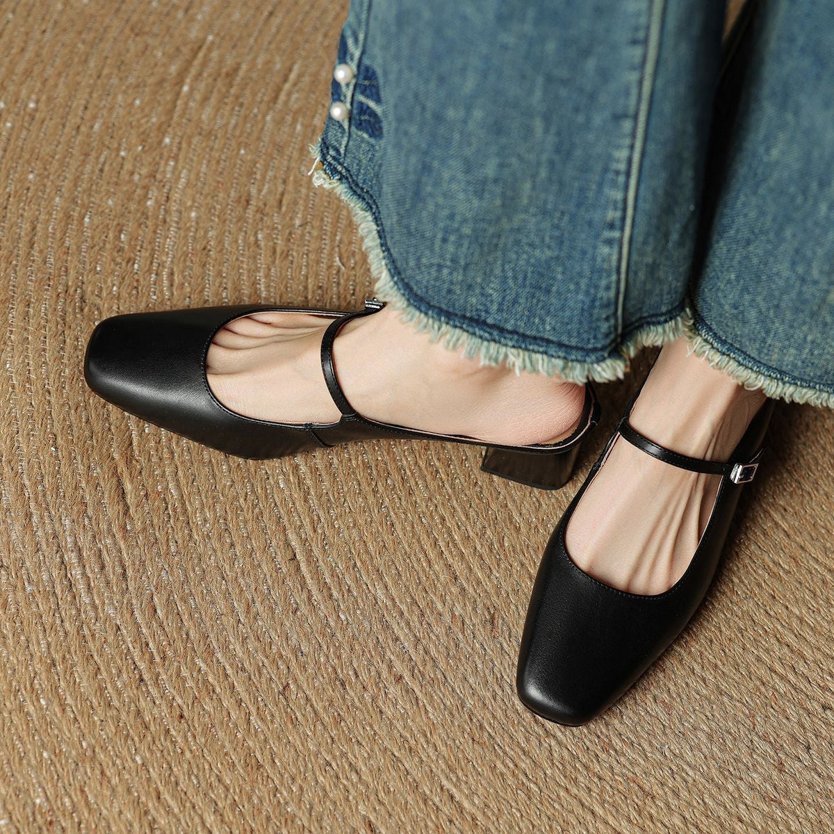 Meyra | Leather Mules