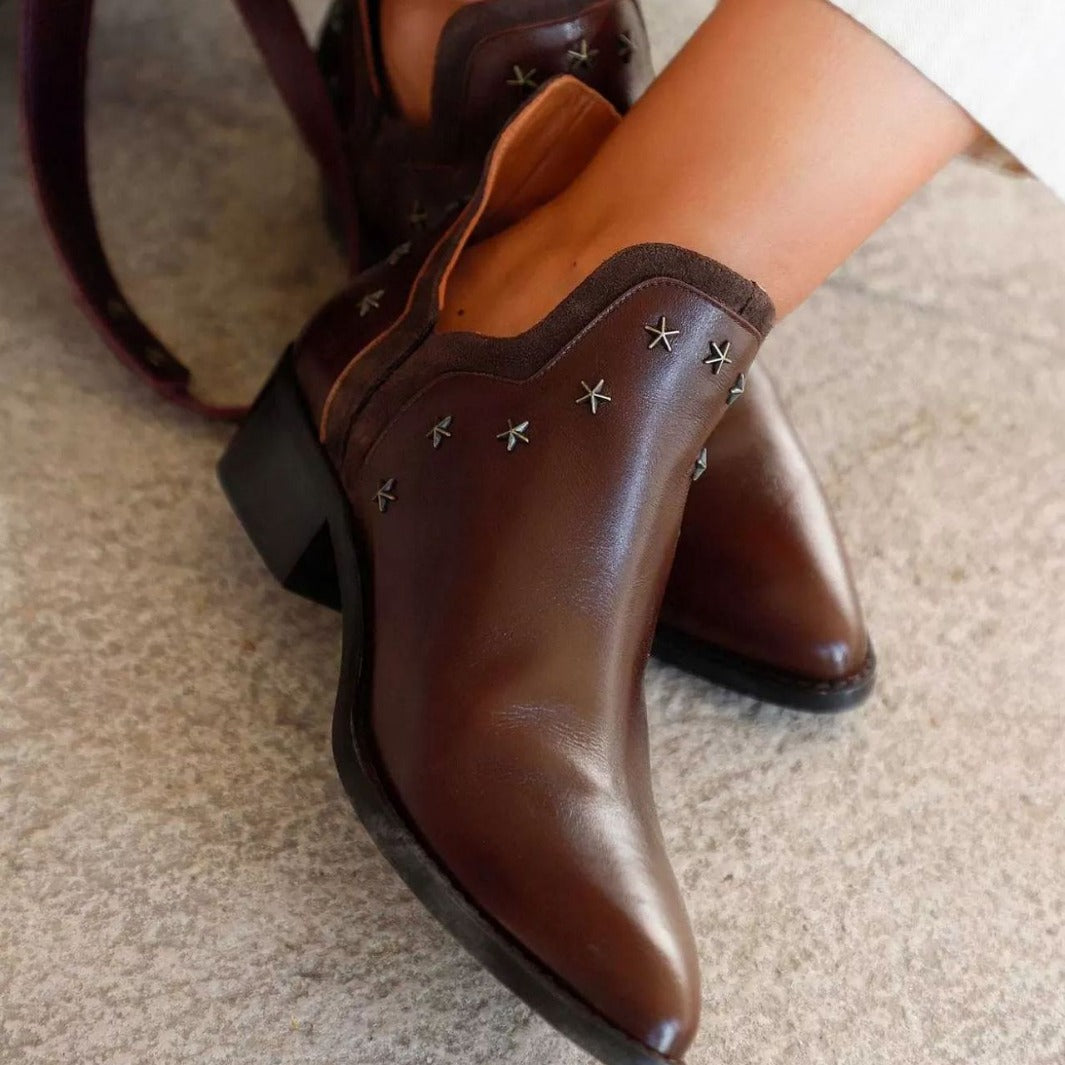 Carmen™ | Bold Western Style