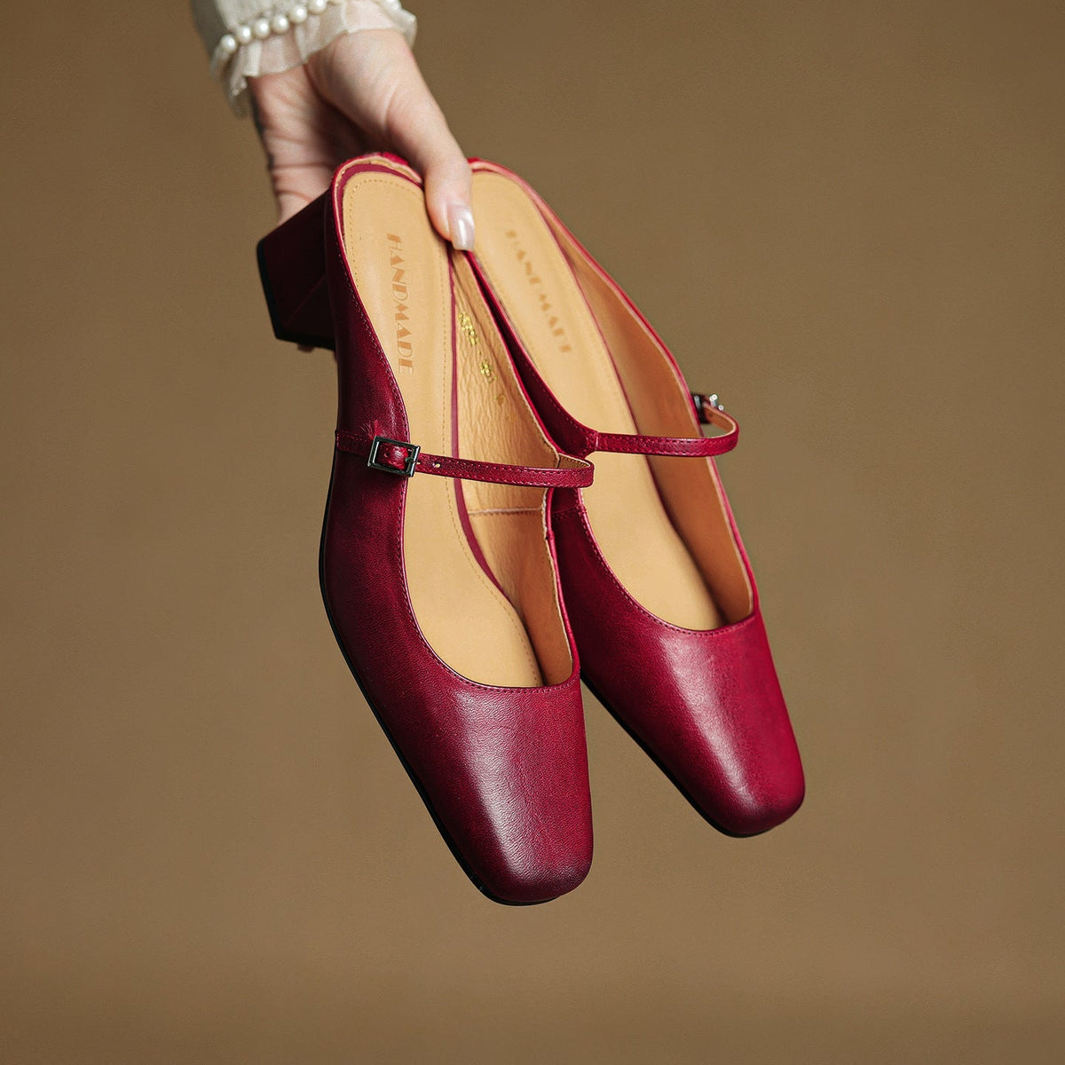Meyra | Leather Mules