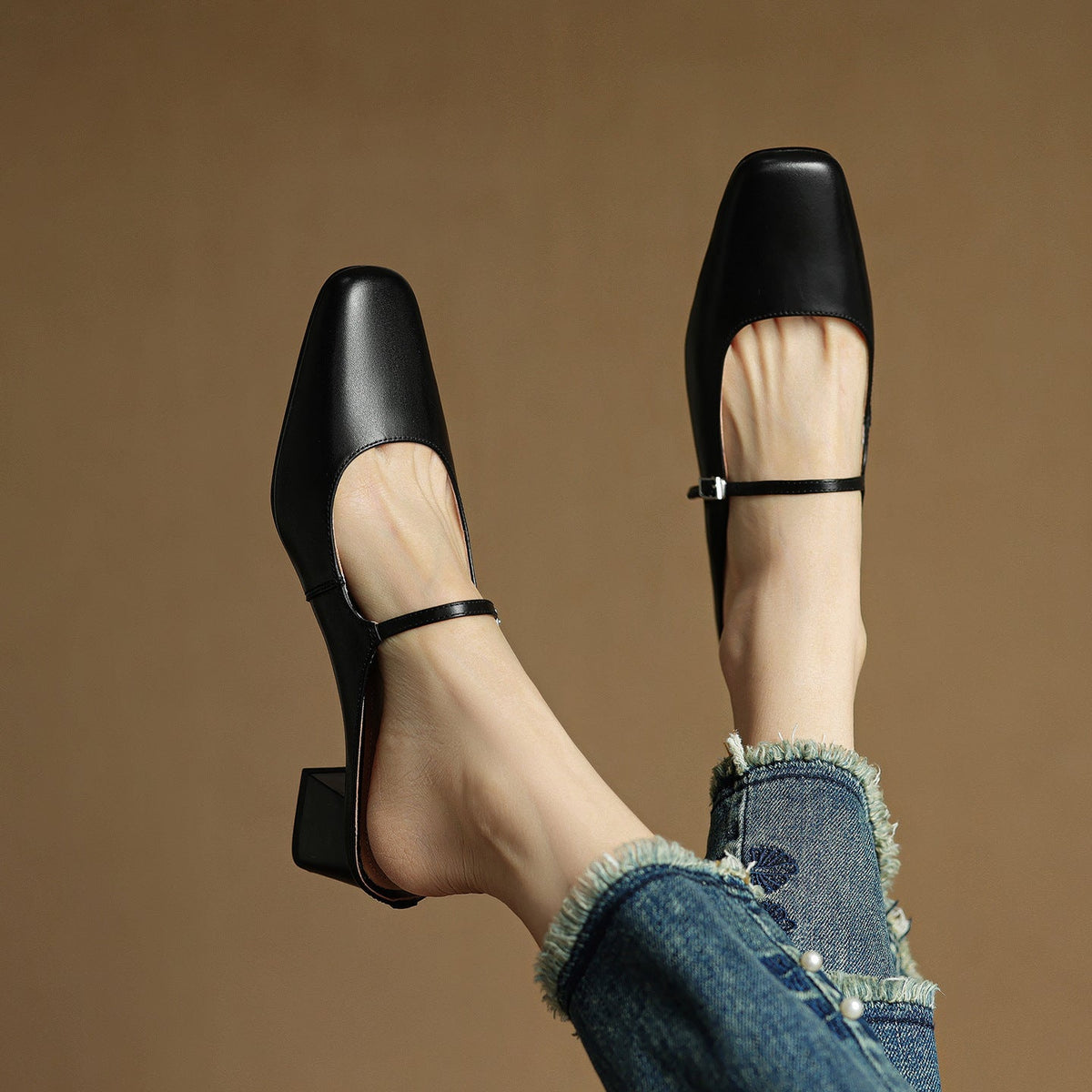 Meyra | Leather Mules