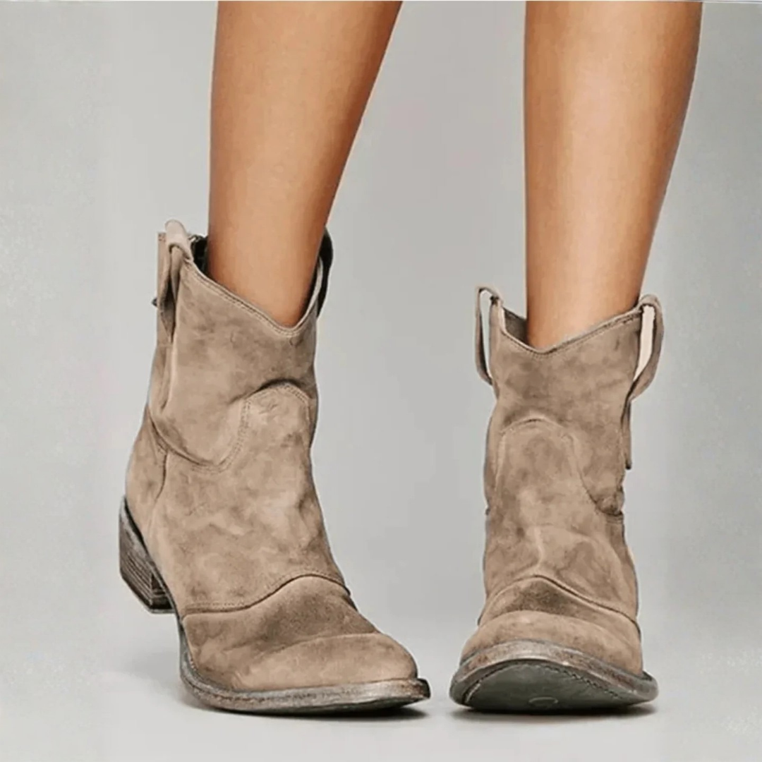 Charlotte | Orthopaedic Boots
